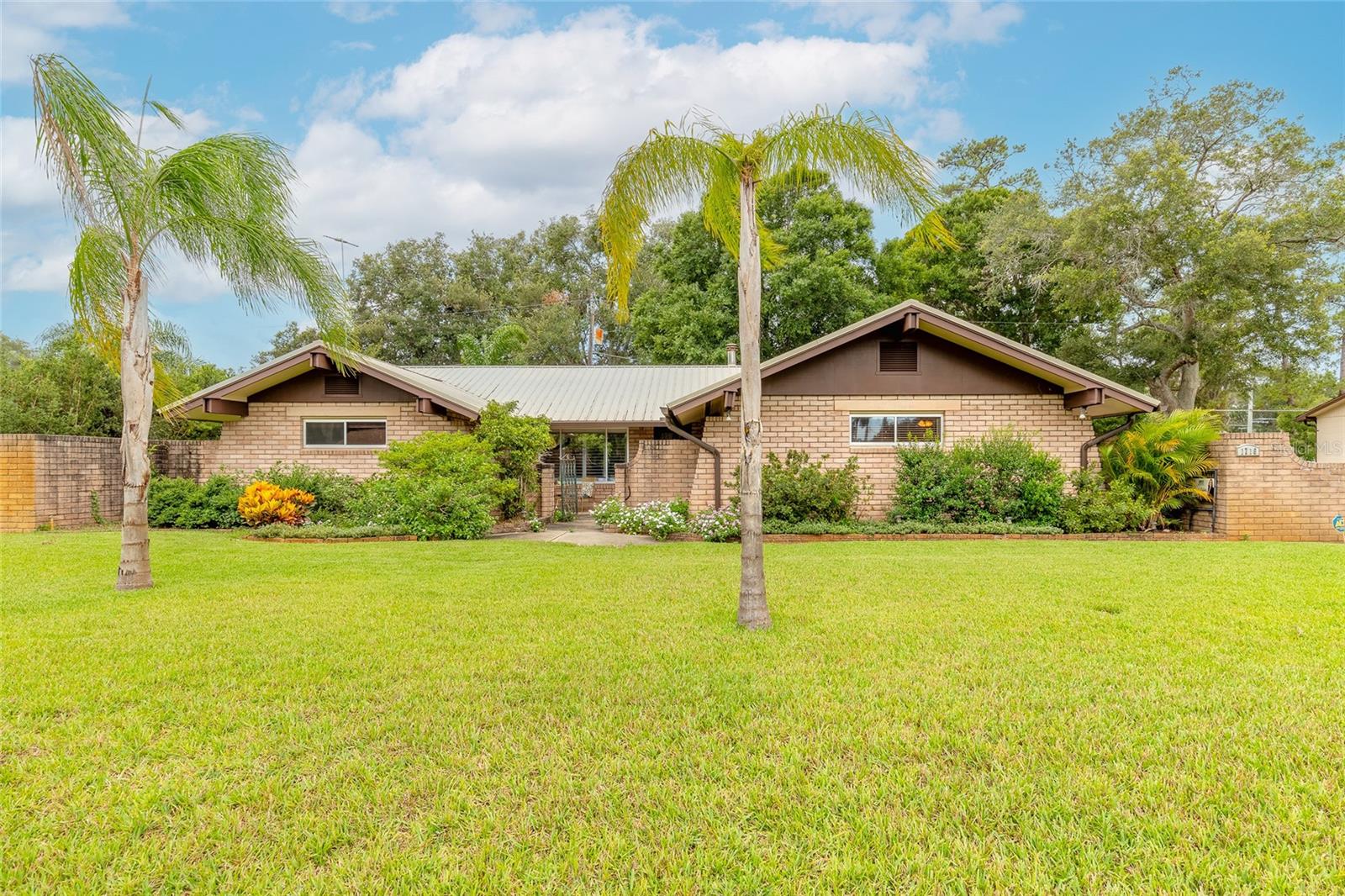 1716 Royal Palm Dr Sold in Edgewater - E2OmFTVRporHxsyug53e 3GDa2crAYmINXZTEzahsLj 8rUSIWo26