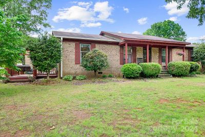 945 Colonial Drive, House other with 3 bedrooms, 2 bathrooms and null parking in China Grove NC | Image 2