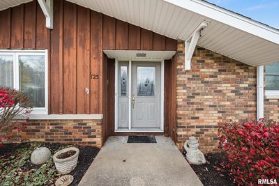 125 Eastshore Drive, House other with 3 bedrooms, 2 bathrooms and null parking in Morton IL | Image 2