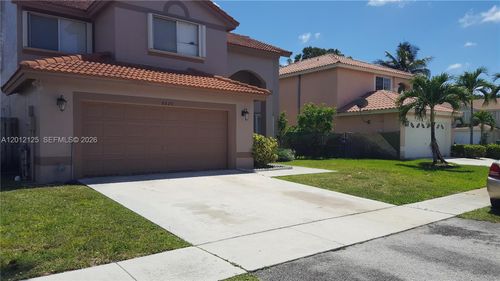 8820 Sw 13th St, Pembroke Pines, FL, 33025-3334 | Card Image