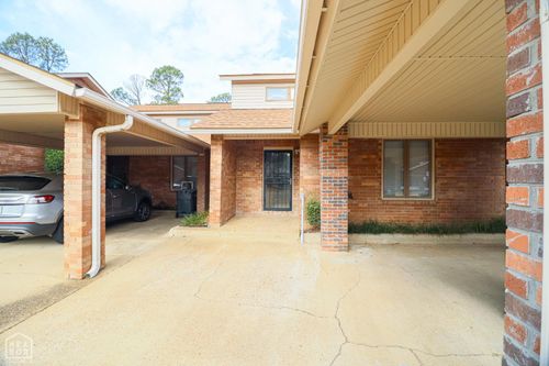 2711 Greenbriar Dr, Jonesboro, AR, 72401-5943 | Card Image