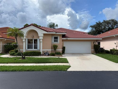 7705 Highlands Cir, Margate, FL, 33063-8102 | Card Image