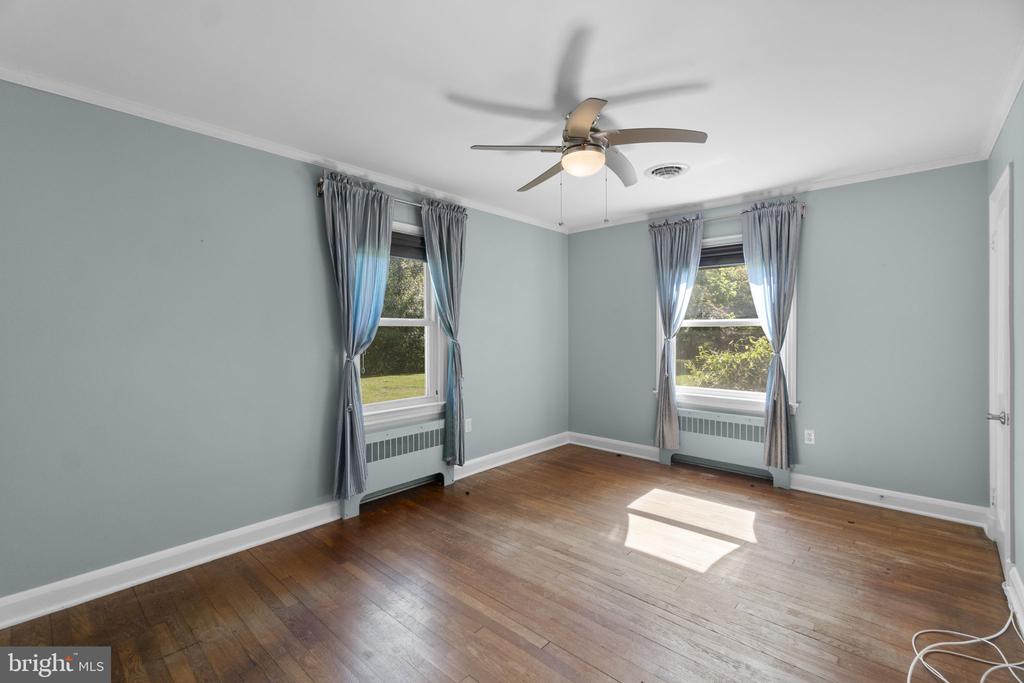 Residential in PIKESVILLE 4