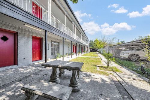 10-3040 Golfcrest Blvd, Houston, TX, 77087-2444 | Card Image