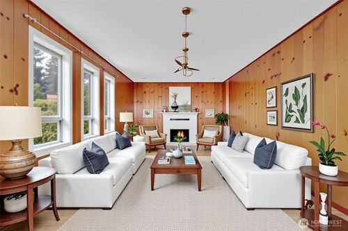 11110 Beacon Avenue S, Seattle, WA, 98178 | Card Image