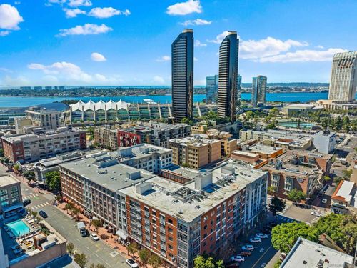 3251-450 J St, San Diego, CA, 92101-5428 | Card Image