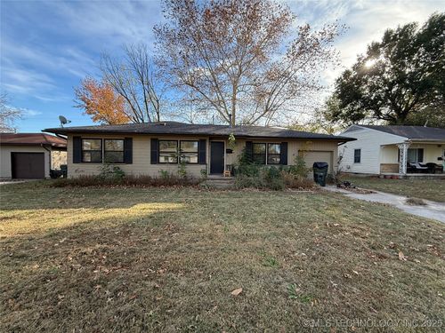 2405 Dayton St, Muskogee, OK, 74403-4818 | Card Image