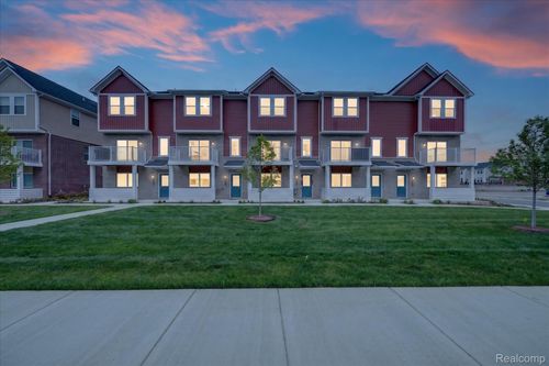 4876 Ludlow Ln, TROY, MI, 48085-3496 | Card Image