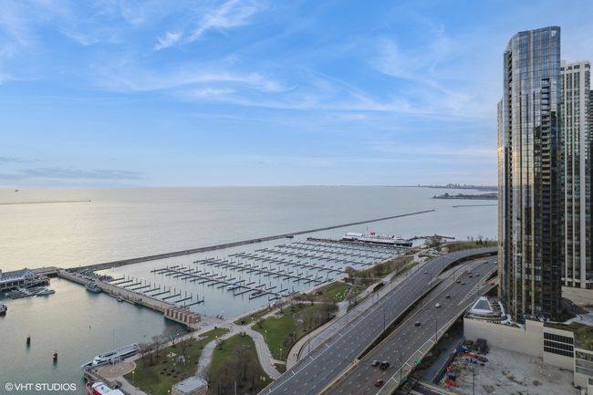 APT-1307 - 211 N Harbor Dr, Condo with 1 bedrooms, 1 bathrooms and 1 parking in CHICAGO IL | Image 28