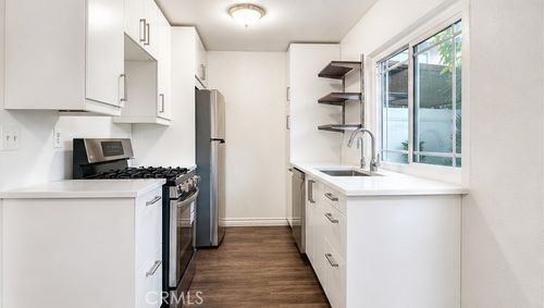 17619 Regency Cir, Bellflower, CA, 90706-7002 | Card Image