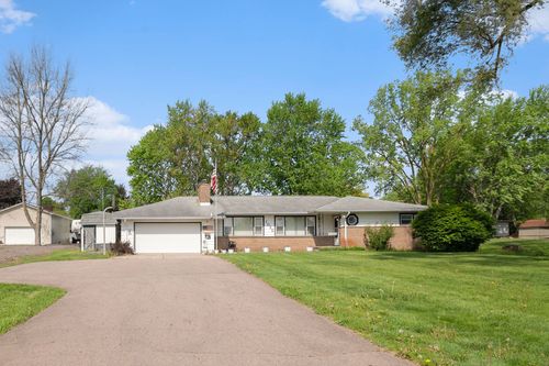 1095 N College Rd, Mason, MI, 48854-9321 | Card Image