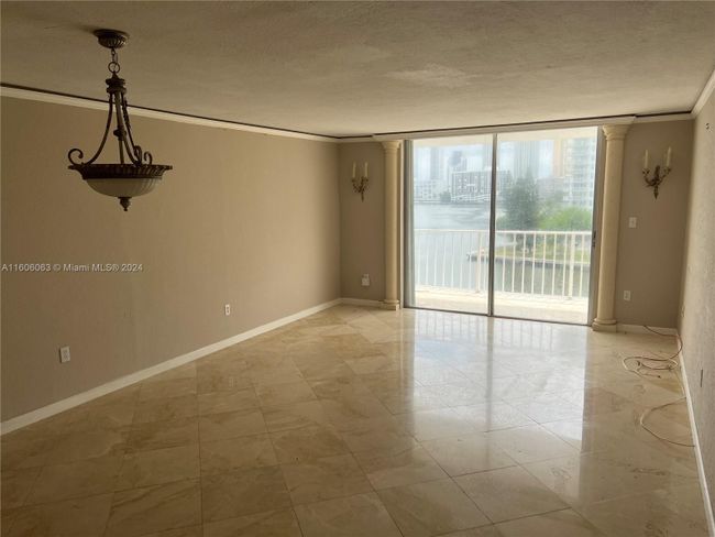APT-604 - 4000 Ne 170 Th St, Condo with 2 bedrooms, 2 bathrooms and null parking in North Miami Beach FL | Image 4