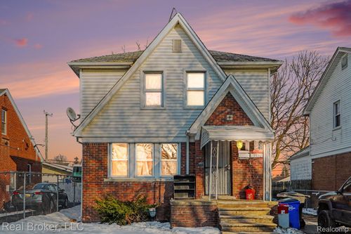 19932 Alcoy St, Detroit, MI, 48205-1738 | Card Image
