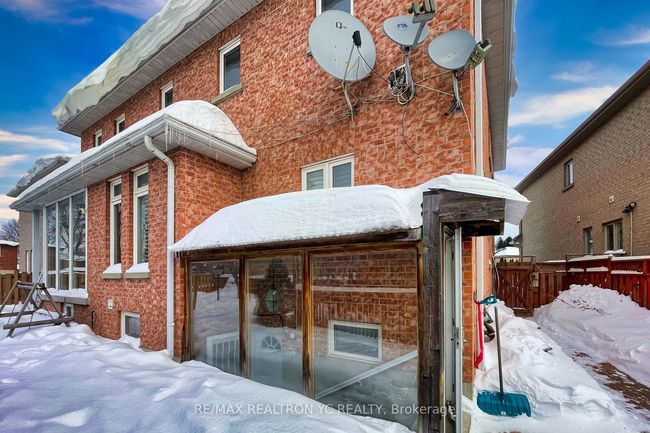 19 Wadena Crt, House other with 8 bedrooms, 7 bathrooms and 4 parking in Scarborough ON | Image 39