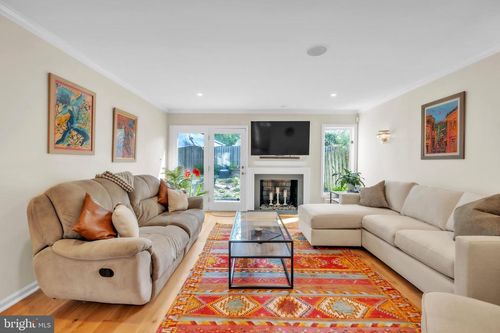 unit-o-116 Montrose Ave, BRYN MAWR, PA, 19010-1557 | Card Image