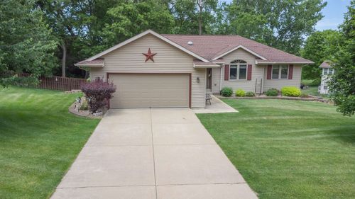 920 Mesa Drive, Freeport, IL, 61032 | Card Image