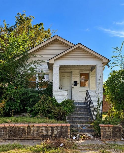 4758 Highland Ave, Saint Louis, MO, 63113-1805 | Card Image
