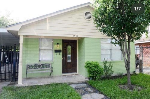 4510 Pecan Park Cir, Houston, TX, 77018-4570 | Card Image