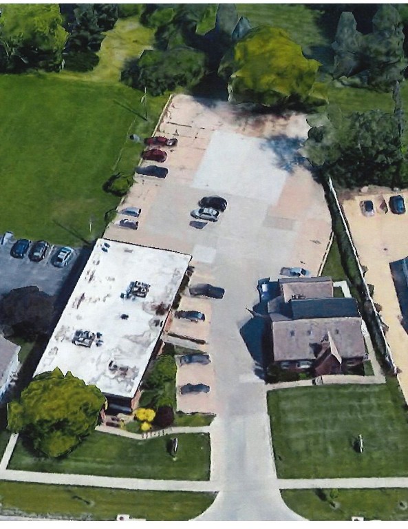 1st Ave, Cedar Rapids, IA 52402