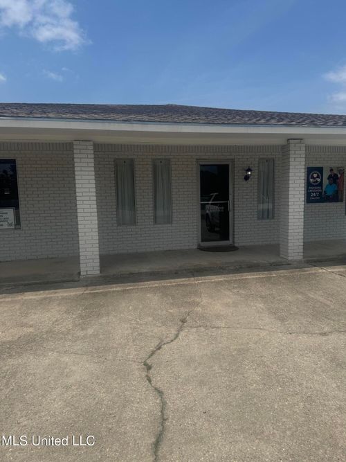 b-845 Highway 90, Bay Saint Louis, MS, 39520-1600 | Card Image