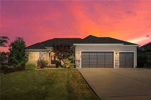 190 Sw Roosevelt Rdg, Lee's Summit, MO, 64081-4059 | Card Image
