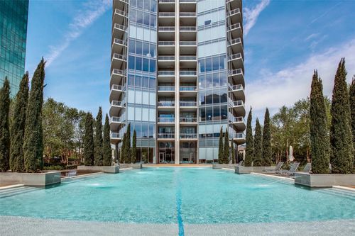 2404-2900 Mckinnon St, Dallas, TX, 75201-1099 | Card Image