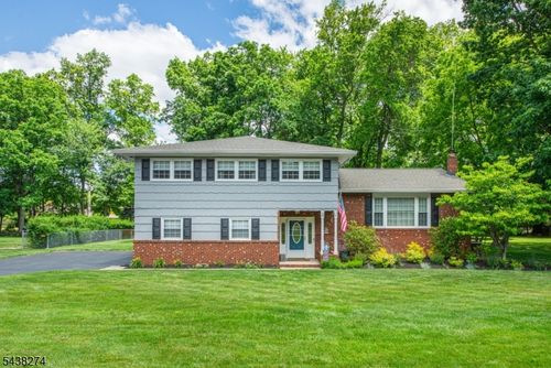 21 Whitegate Rd, Succasunna, NJ, 07876-1859 | Card Image