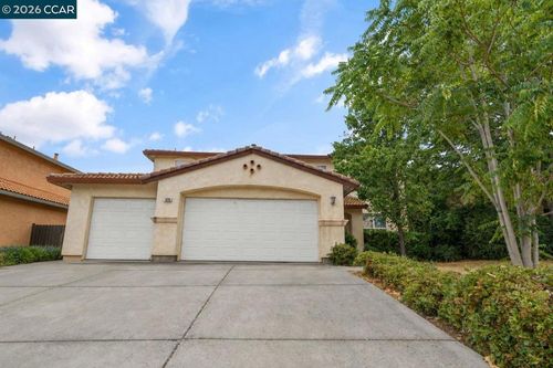 1816 Crown Peak Way, Antioch, CA, 94531-7496 | Card Image