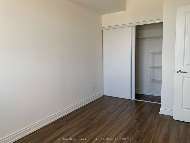 912 - 9600 Yonge St, Condo with 2 bedrooms, 1 bathrooms and 1 parking in Richmond Hill ON | Image 11