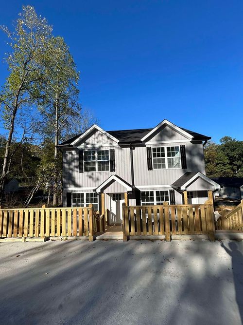 1378 Lida St, Dalton, GA, 30720-8352 | Card Image