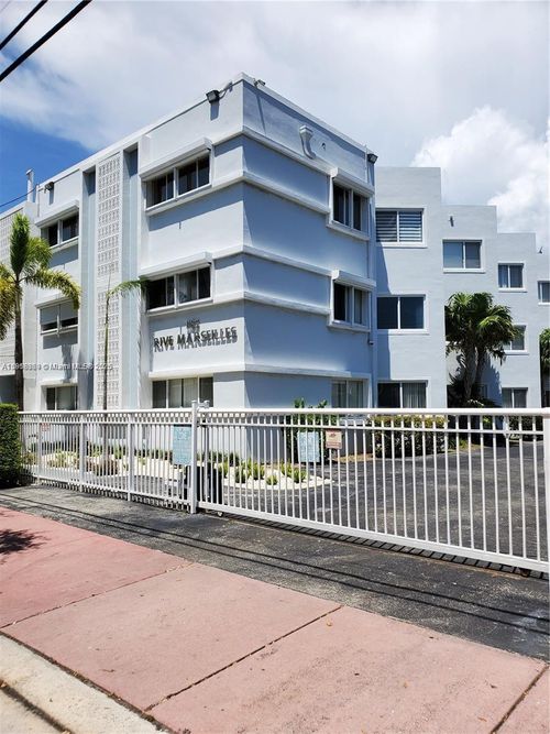 apt-209-1185 Marseille Dr, Miami Beach, FL, 33141-2880 | Card Image