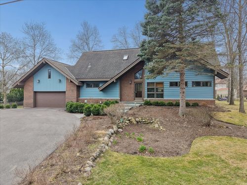 131 W Everett Rd, Lake Forest, IL, 60045-2729 | Card Image