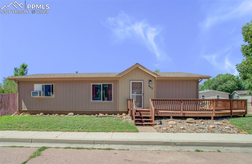 Desert Cir, Fountain, CO 80817
