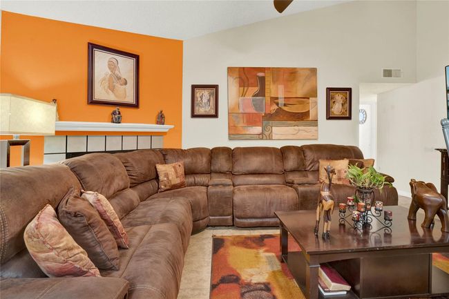 APT-206 - 5545 Devonbriar Way, Condo with 3 bedrooms, 2 bathrooms and null parking in ORLANDO FL | Image 17