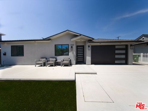 17443 Valerio St, Van Nuys, CA, 91405-2789 | Card Image