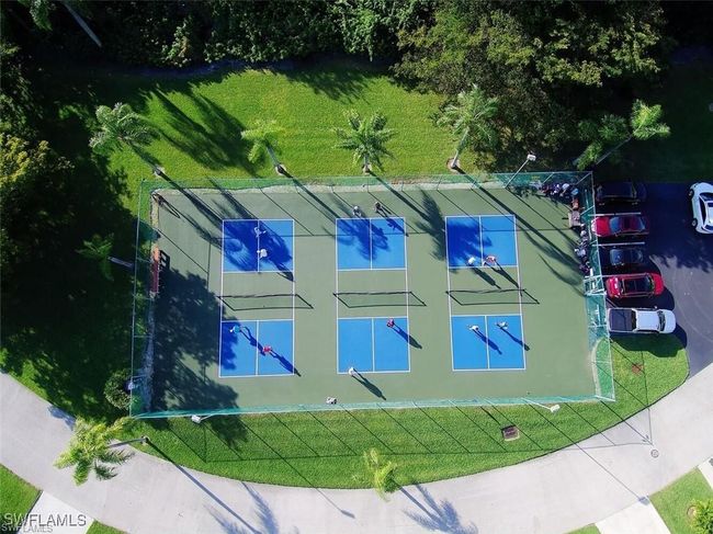 902 Mcgregor Park Cir, House attached with 2 bedrooms, 2 bathrooms and null parking in FORT MYERS FL | Image 40