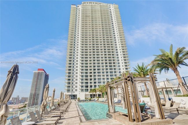 R1605 - 4010 S Ocean Dr, Home with 2 bedrooms, 2 bathrooms and null parking in Hollywood FL | Image 32