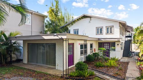 121 18th Ave N, ST PETERSBURG, FL, 33704-3415 | Card Image