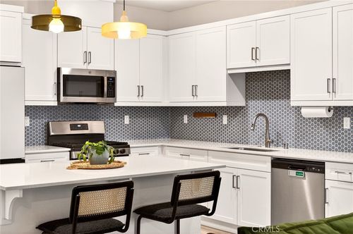 35165 Rangpur Ln, Fallbrook, CA, 92028-6542 | Card Image