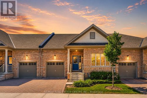 11 Overlea Dr, Brampton, ON, L6R4B5 | Card Image