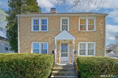 146 Warsaw St, Fairfield, CT, 06825-3748 | Card Image