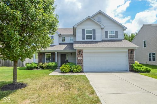 2165 Cedarmill Dr, Franklin, IN, 46131-1496 | Card Image