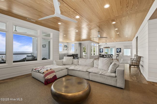 1408 Emerald Dr, House other with 3 bedrooms, 5 bathrooms and 1 parking in Emerald Isle NC | Image 11