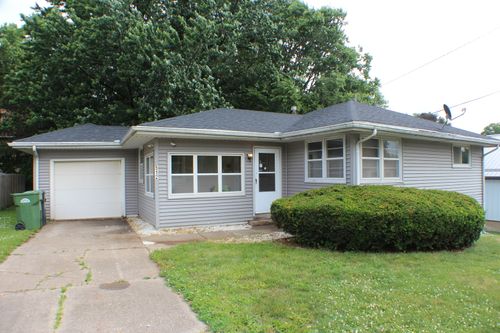 512 18th Ave N, Clinton, IA, 52732-2727 | Card Image