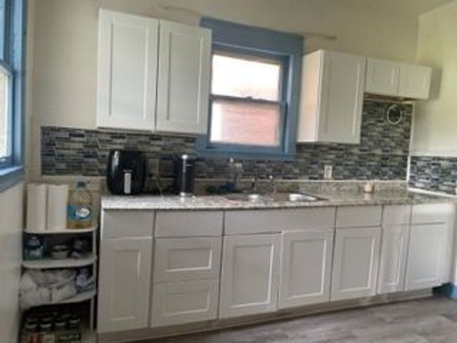3015 Van Dyke St, House other with 5 bedrooms, 2 bathrooms and null parking in Detroit MI | Image 17