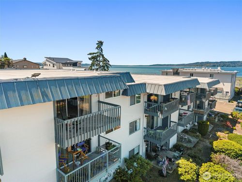 b305-23007 Marine View Dr S, Des Moines, WA, 98198-8470 | Card Image