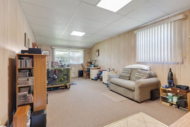 298 Fern Dr, House other with 3 bedrooms, 2 bathrooms and 2 parking in Elk Grove Village IL | Image 10