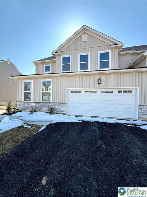 3740 Samantha Ln, Macungie, PA, 18062-3302 | Card Image