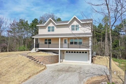 N7437 Grand View Dr, Whitewater, WI, 53190-4383 | Card Image