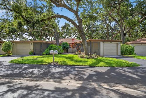 6-7051 Bright Creek Dr, SARASOTA, FL, 34231-5523 | Card Image